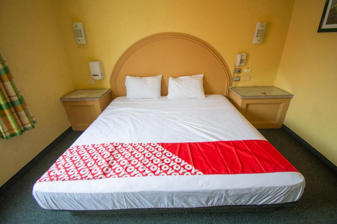 Auto Hotel Hacienda Arriba レオン エクステリア 写真