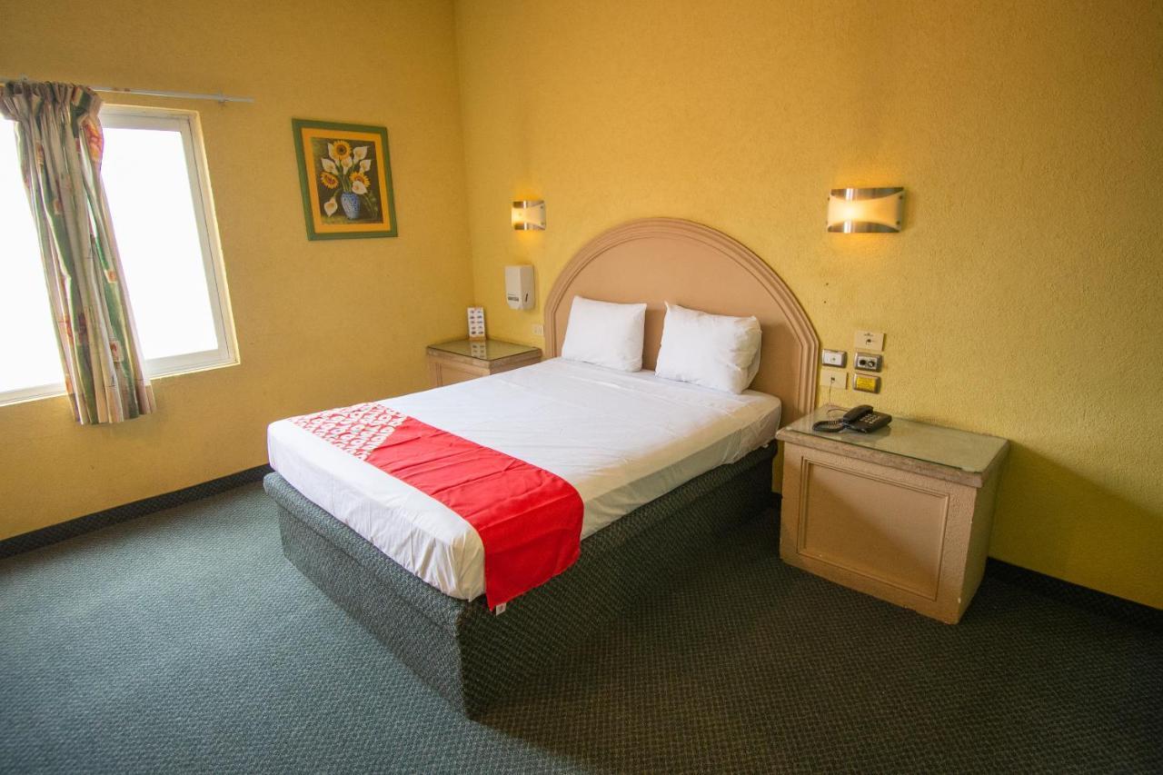 Auto Hotel Hacienda Arriba レオン エクステリア 写真